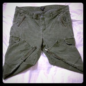 Green cargo pants